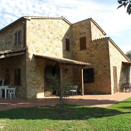 Sleeps 2 Pool Wifi T764925 * Lajatico